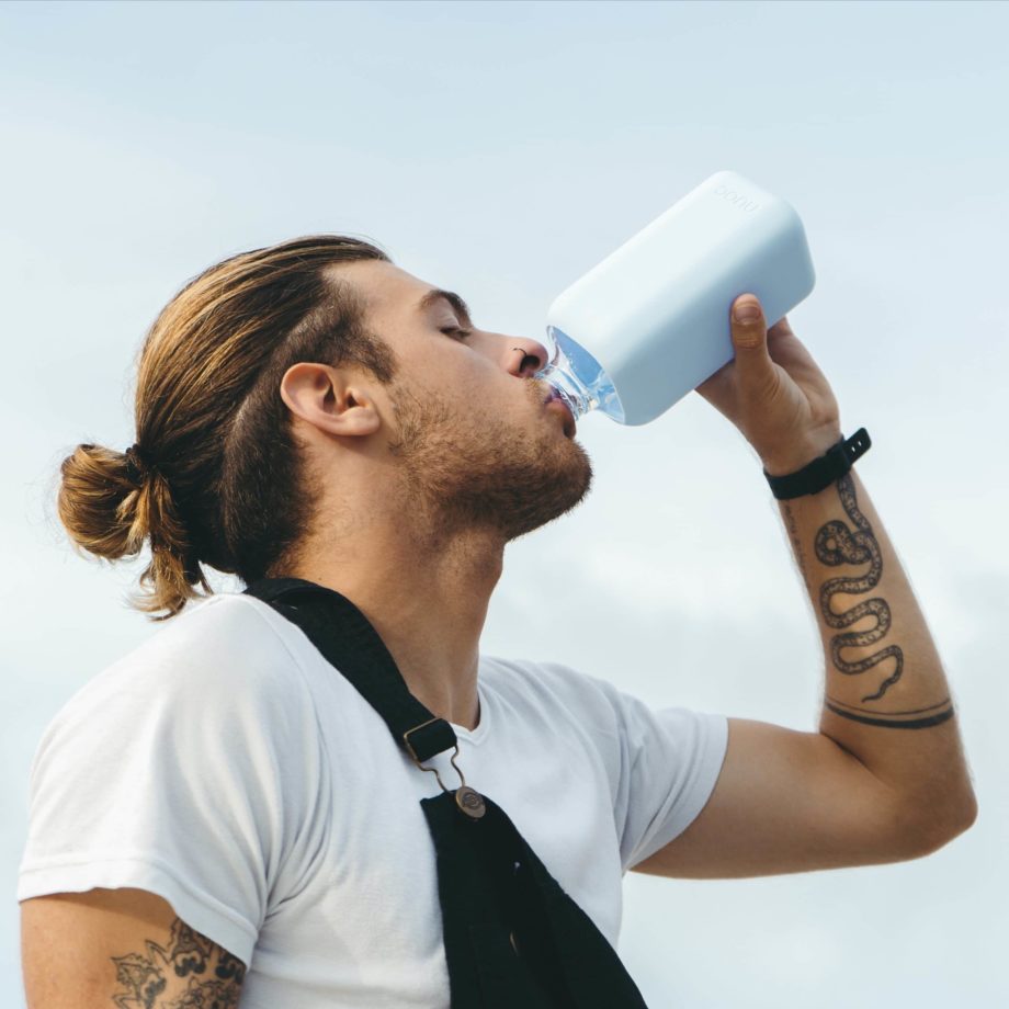 Hodeia | Glass Water Bottle Light Blue 800 ml.